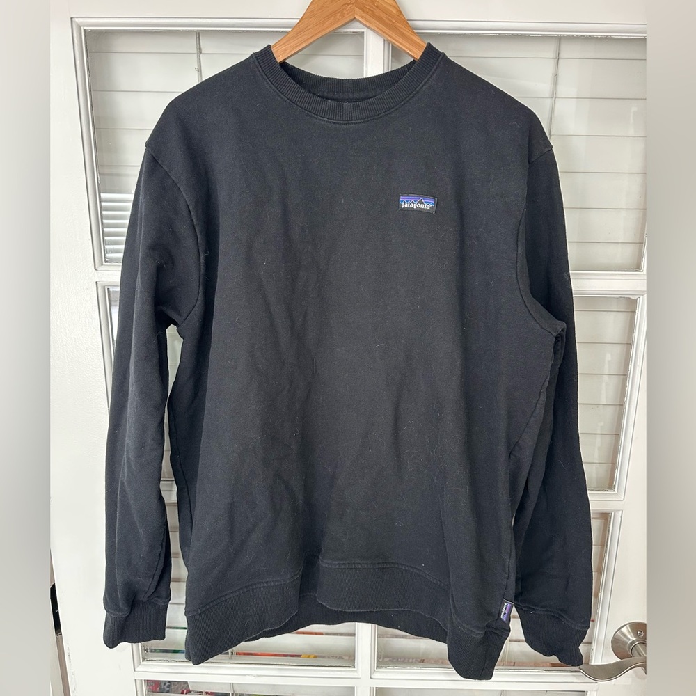 Patagonia Men's Classic Black Crewneck Sweater